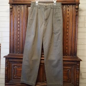 Dockers khakis